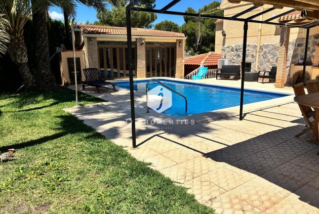 Resale - Villa -
Los Balcones - Costa Blanca