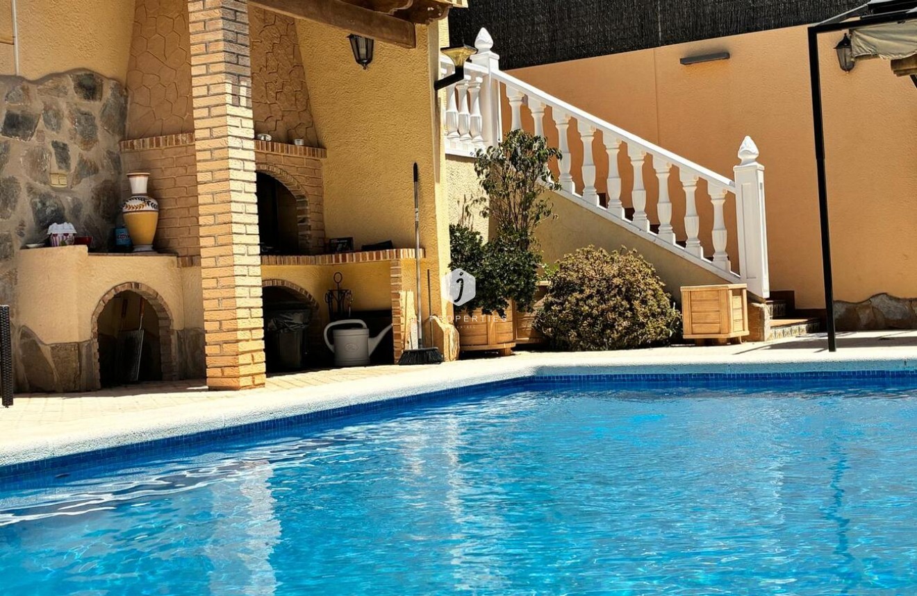 Resale - Villa -
Los Balcones - Costa Blanca
