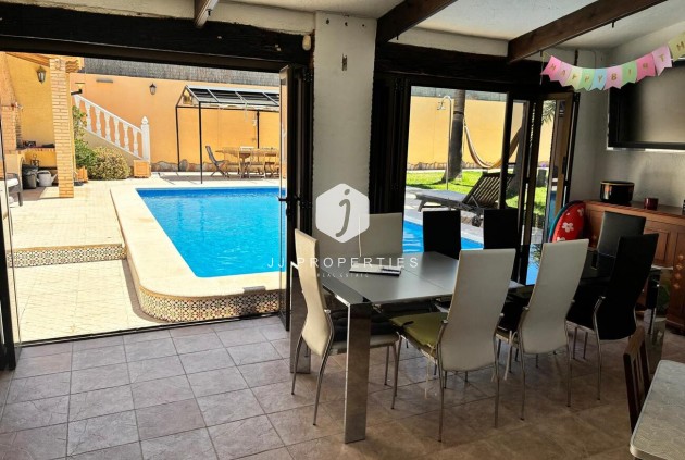 Resale - Villa -
Los Balcones - Costa Blanca