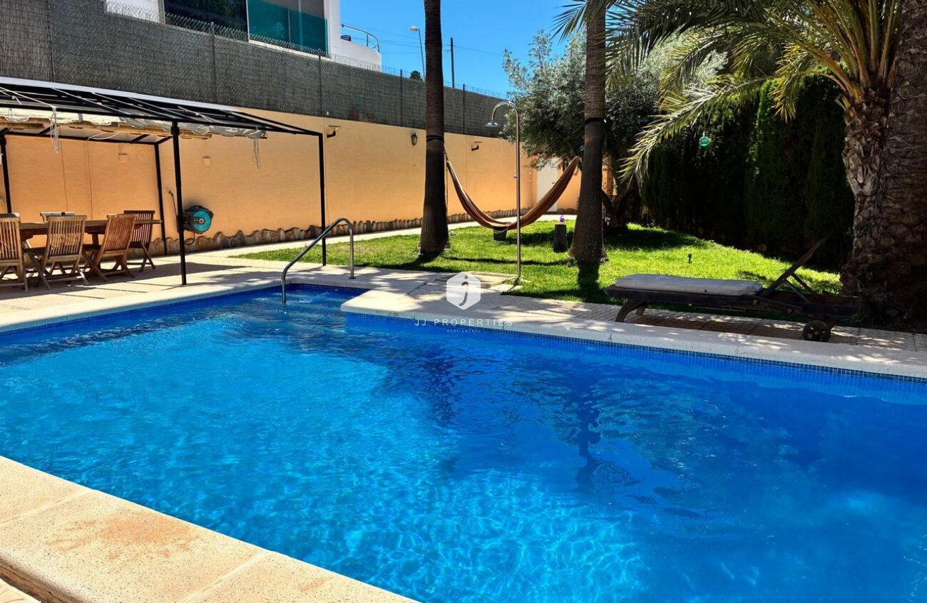 Resale - Villa -
Los Balcones - Costa Blanca