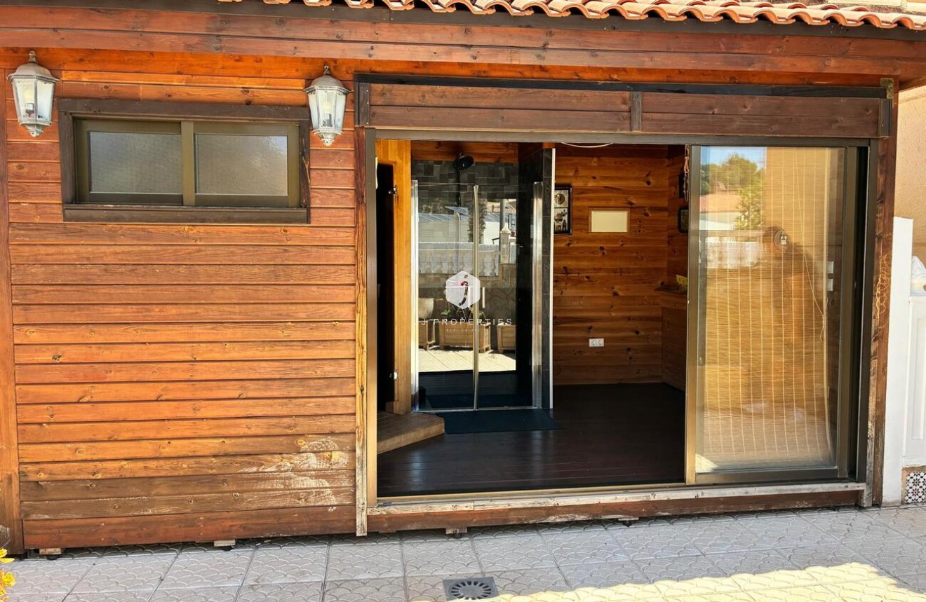 Resale - Villa -
Los Balcones - Costa Blanca