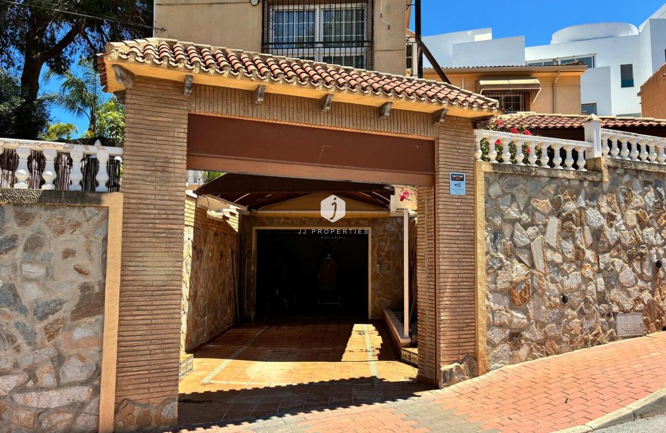 Resale - Villa -
Los Balcones - Costa Blanca
