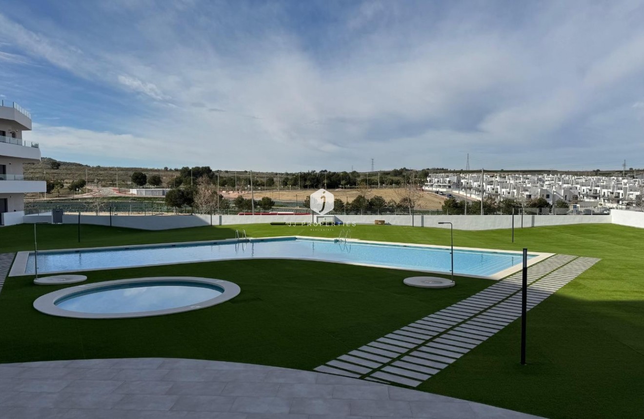 Resale - Apartment / flat -
San Miguel de Salinas - Inland