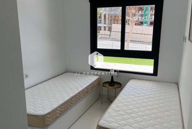 Resale - Apartment / flat -
San Miguel de Salinas - Inland