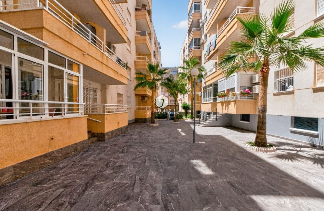 Segunda mano - Apartamento / piso -
Torrevieja - Costa Blanca