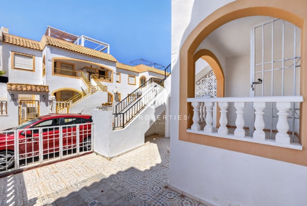 Resale - Apartment / flat -
Torrevieja - El Limonar