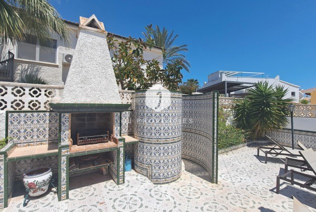 Resale - Villa -
San Miguel de Salinas - Inland