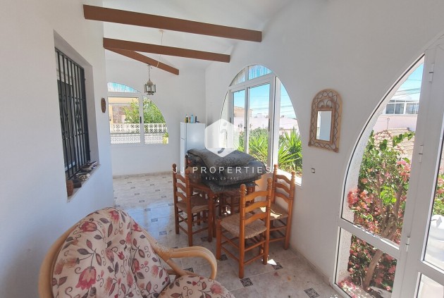 Resale - Villa -
San Miguel de Salinas - Inland