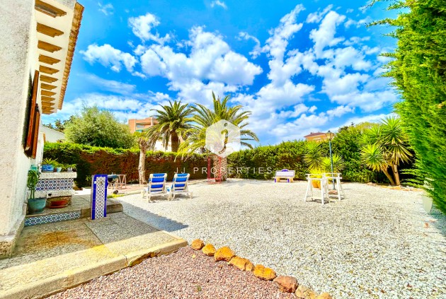 Resale - Villa -
La Zenia - Costa Blanca