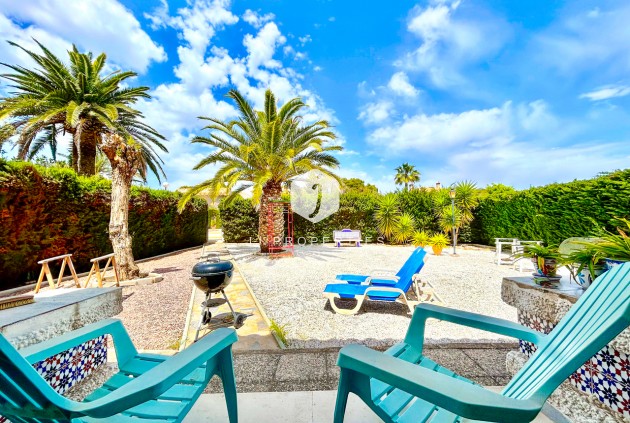 Resale - Villa -
La Zenia - Costa Blanca