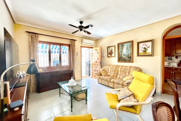 Resale - Villa -
La Zenia - Costa Blanca