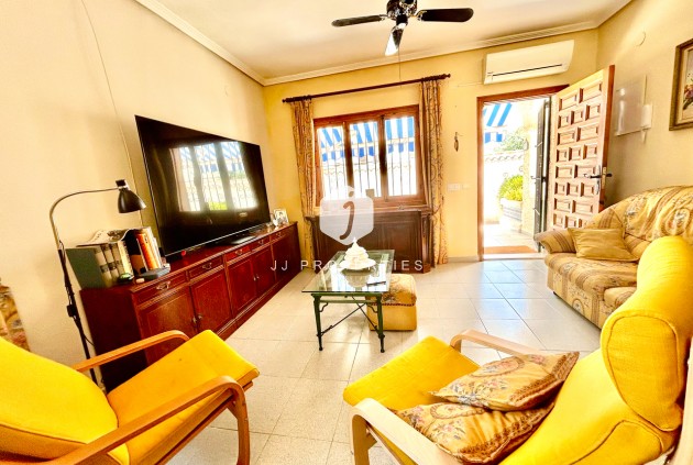 Resale - Villa -
La Zenia - Costa Blanca
