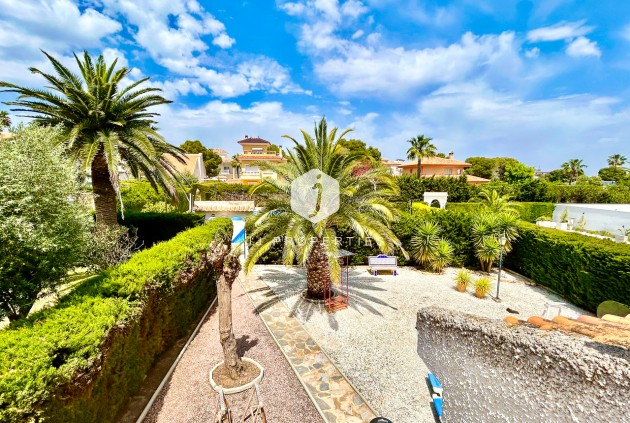 Resale - Villa -
La Zenia - Costa Blanca