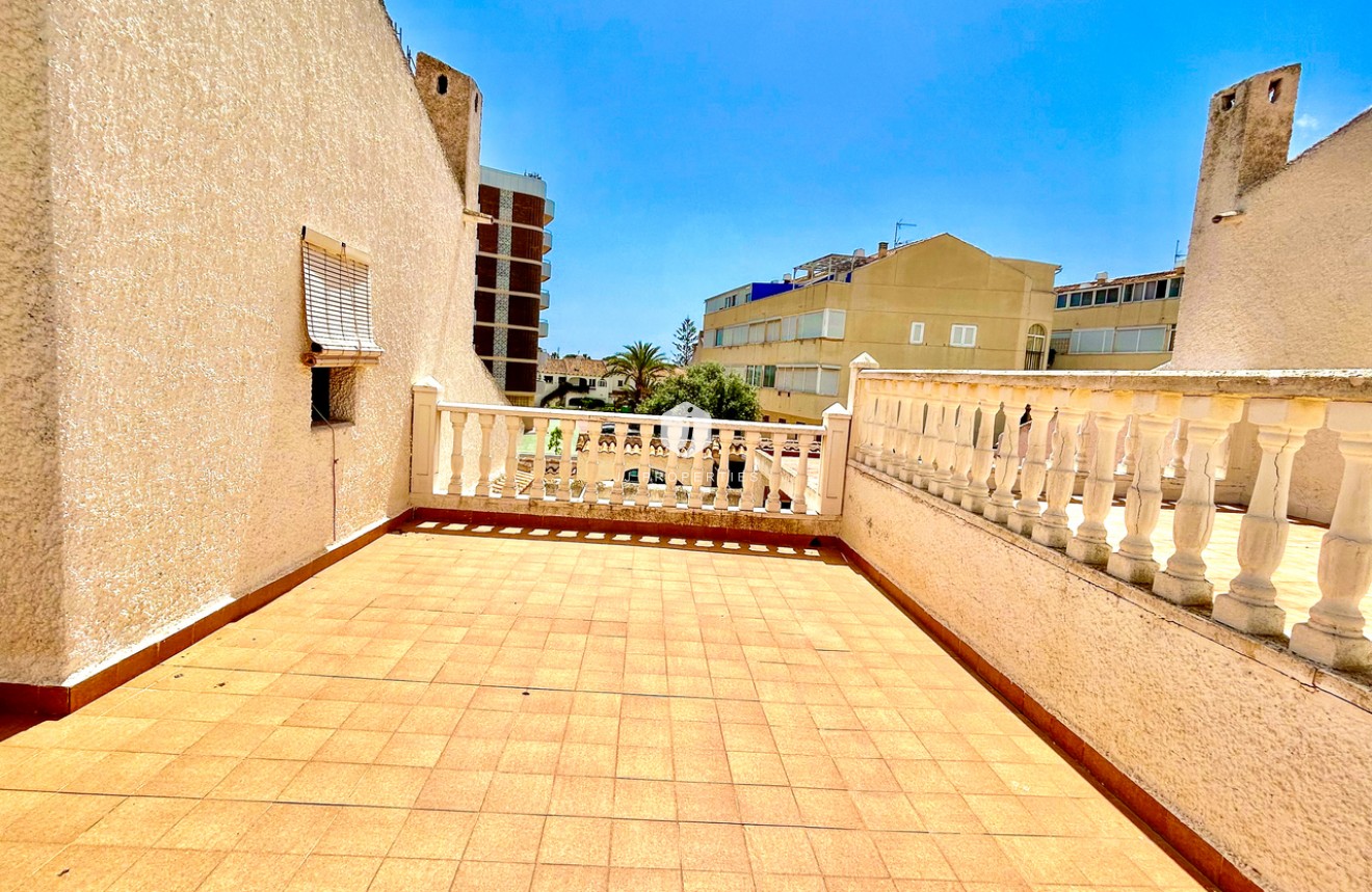 Resale - Villa -
La Zenia - Costa Blanca