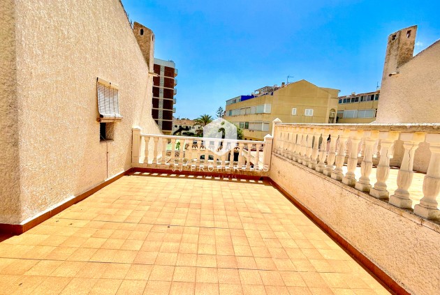 Resale - Villa -
La Zenia - Costa Blanca