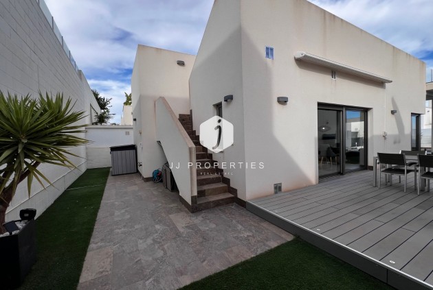 Resale - Villa -
Orihuela Costa - Costa Blanca