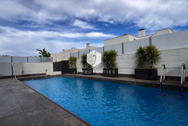 Resale - Villa -
Orihuela Costa - Costa Blanca