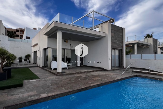 Resale - Villa -
Orihuela Costa - Costa Blanca