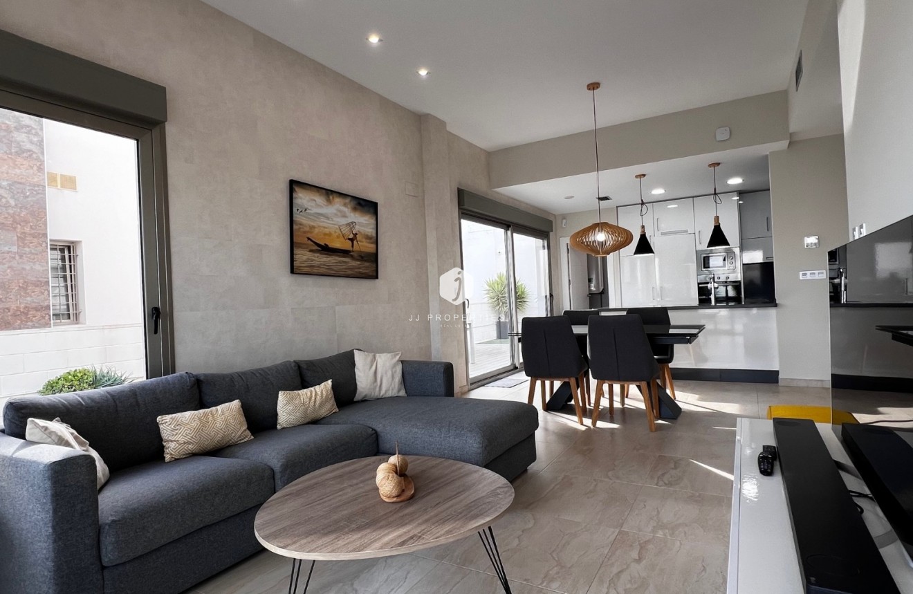 Resale - Villa -
Orihuela Costa - Costa Blanca