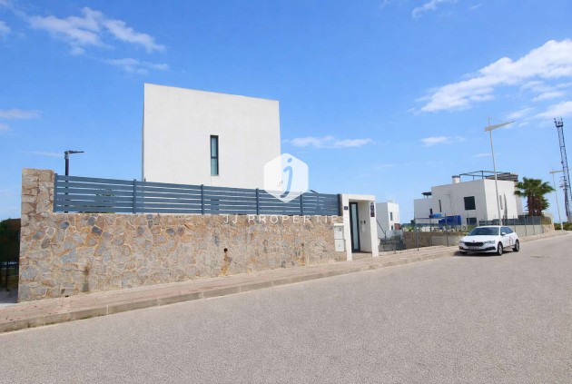 Resale - Villa -
Algorfa - Inland