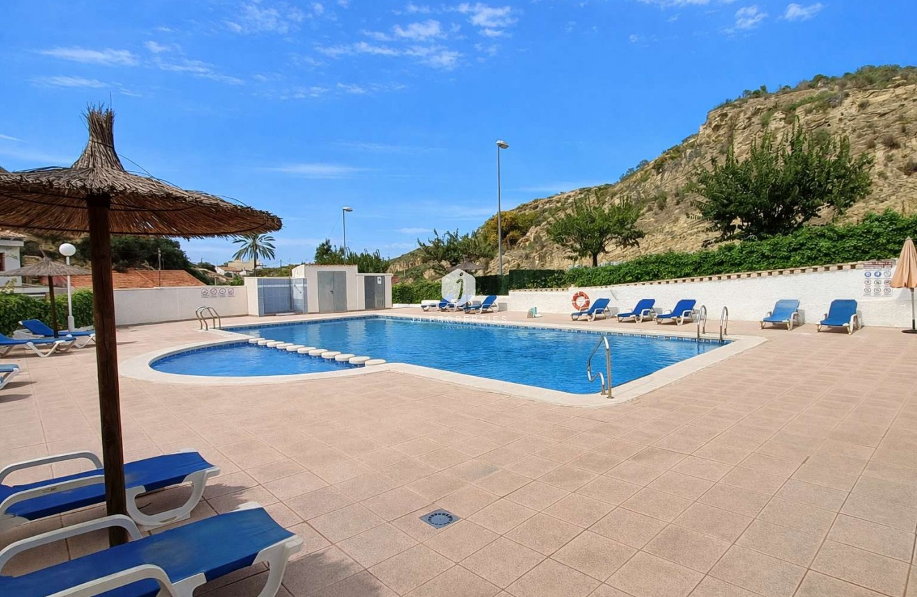 Aus zweiter Hand - Villa -
Rojales - Inland