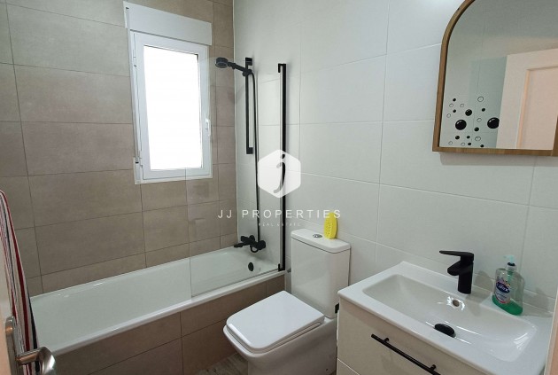 Aus zweiter Hand - Villa -
Rojales - Inland