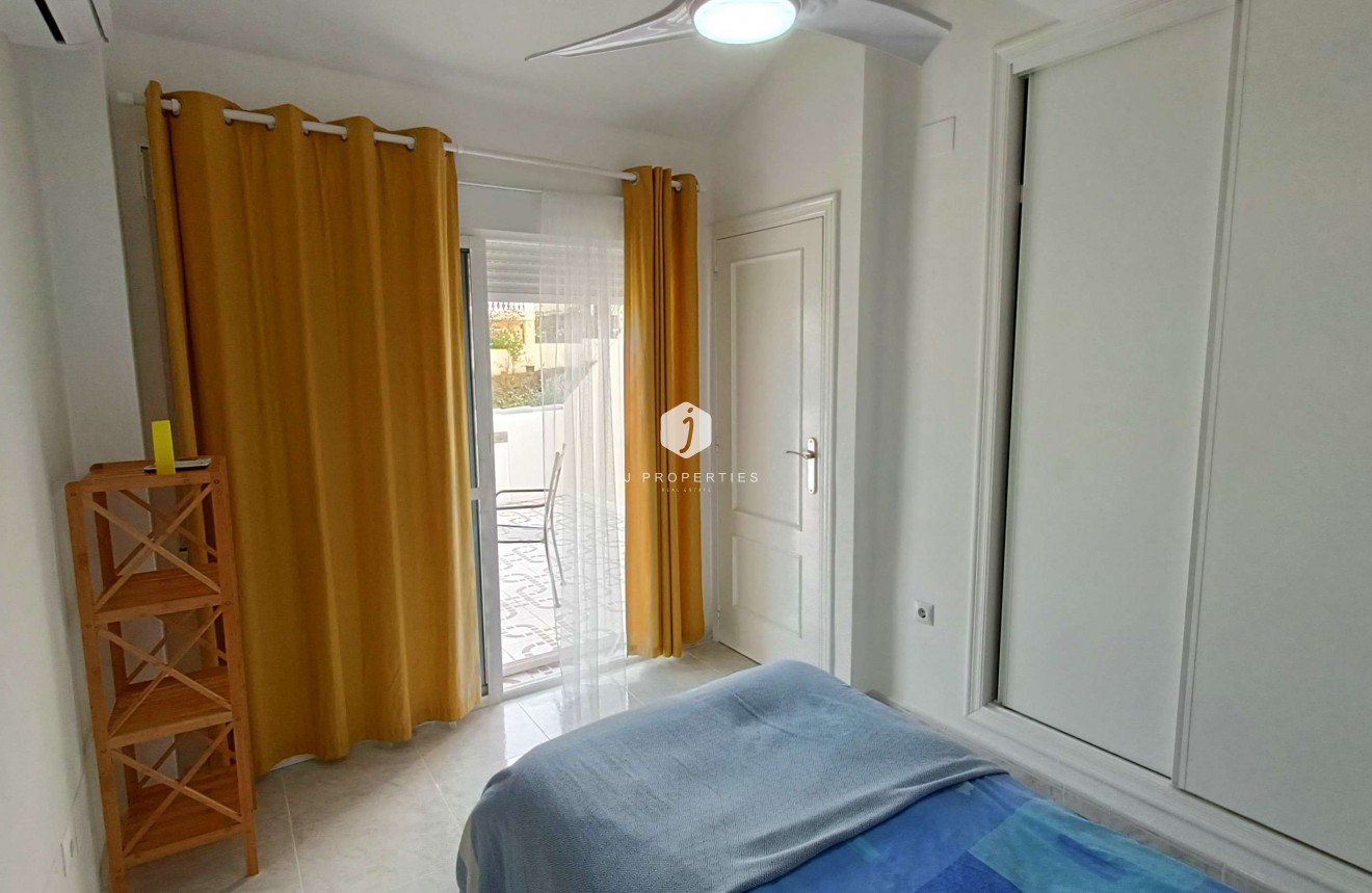 Aus zweiter Hand - Villa -
Rojales - Inland