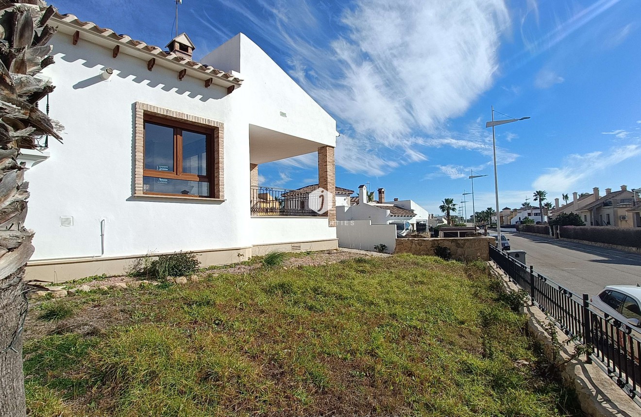 Resale - Villa -
Algorfa - Inland