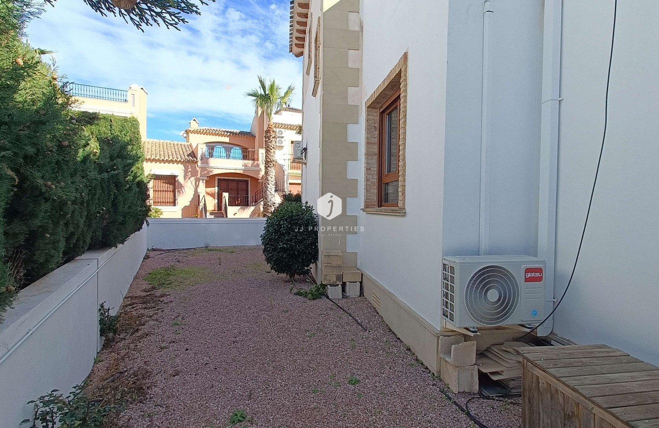 Resale - Villa -
Algorfa - Inland