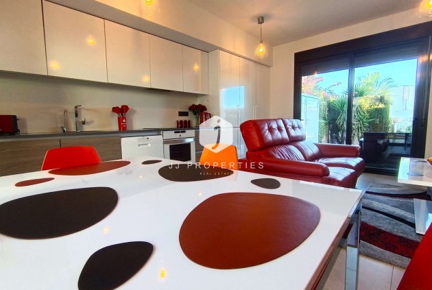 Tweedehands - Appartement / flat -
Algorfa - Inland