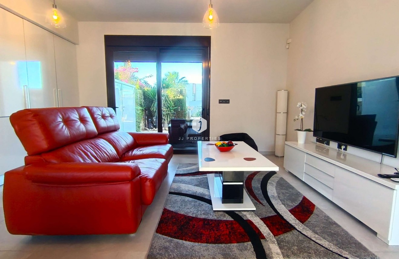 Tweedehands - Appartement / flat -
Algorfa - Inland