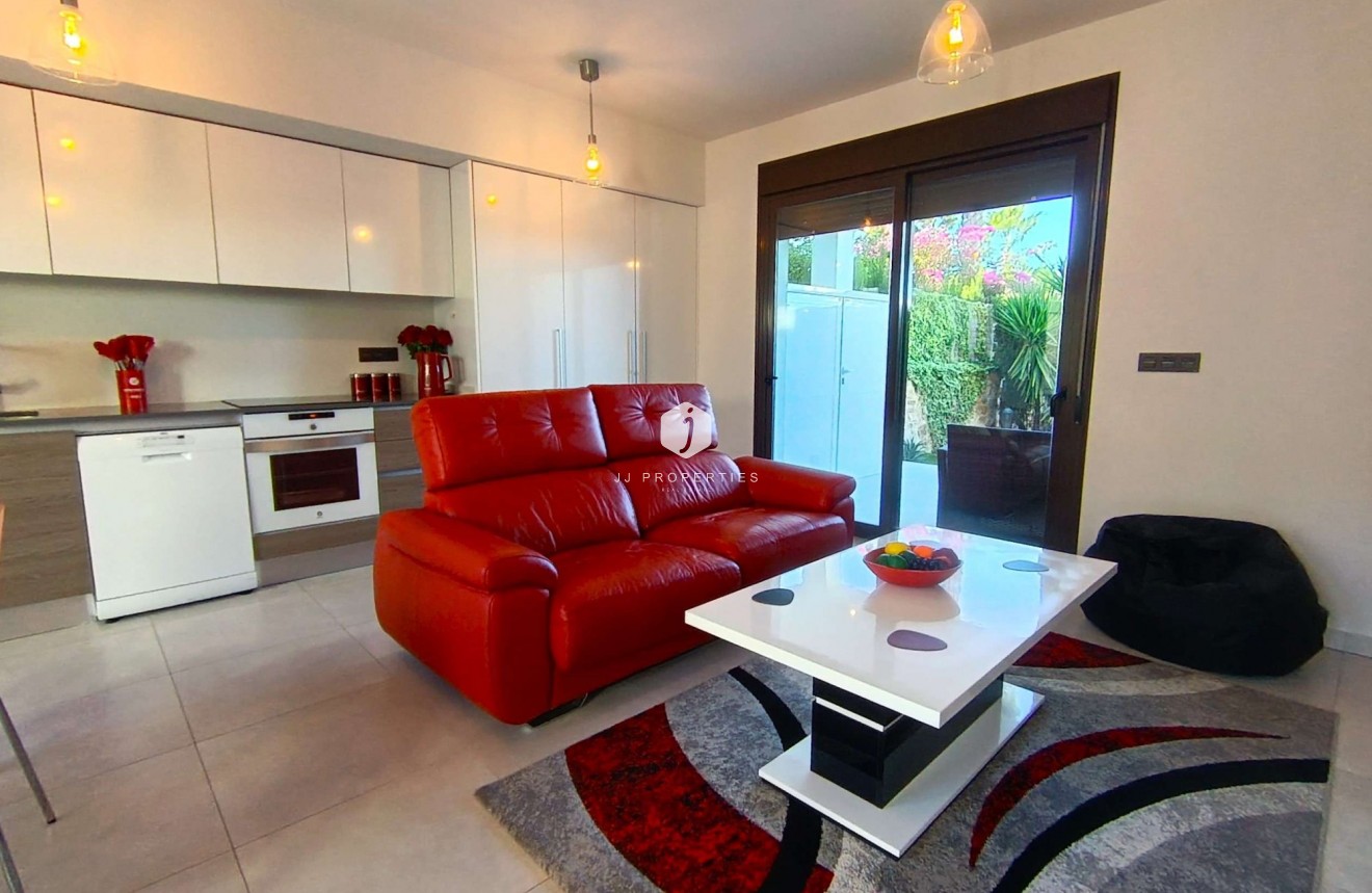 Tweedehands - Appartement / flat -
Algorfa - Inland