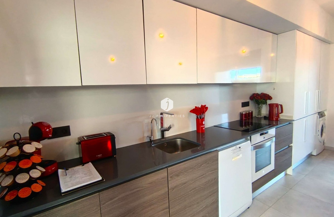 Tweedehands - Appartement / flat -
Algorfa - Inland