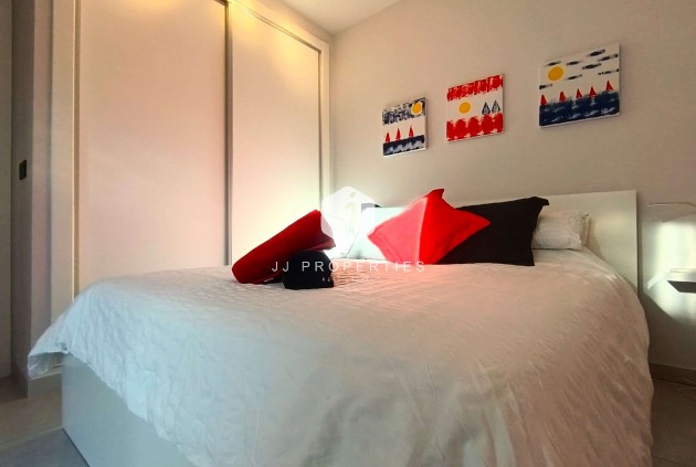 Tweedehands - Appartement / flat -
Algorfa - Inland