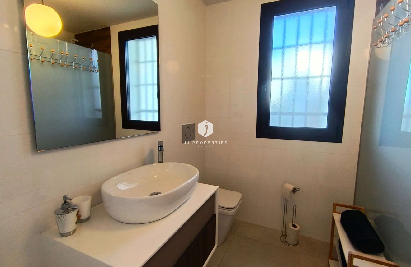 Tweedehands - Appartement / flat -
Algorfa - Inland