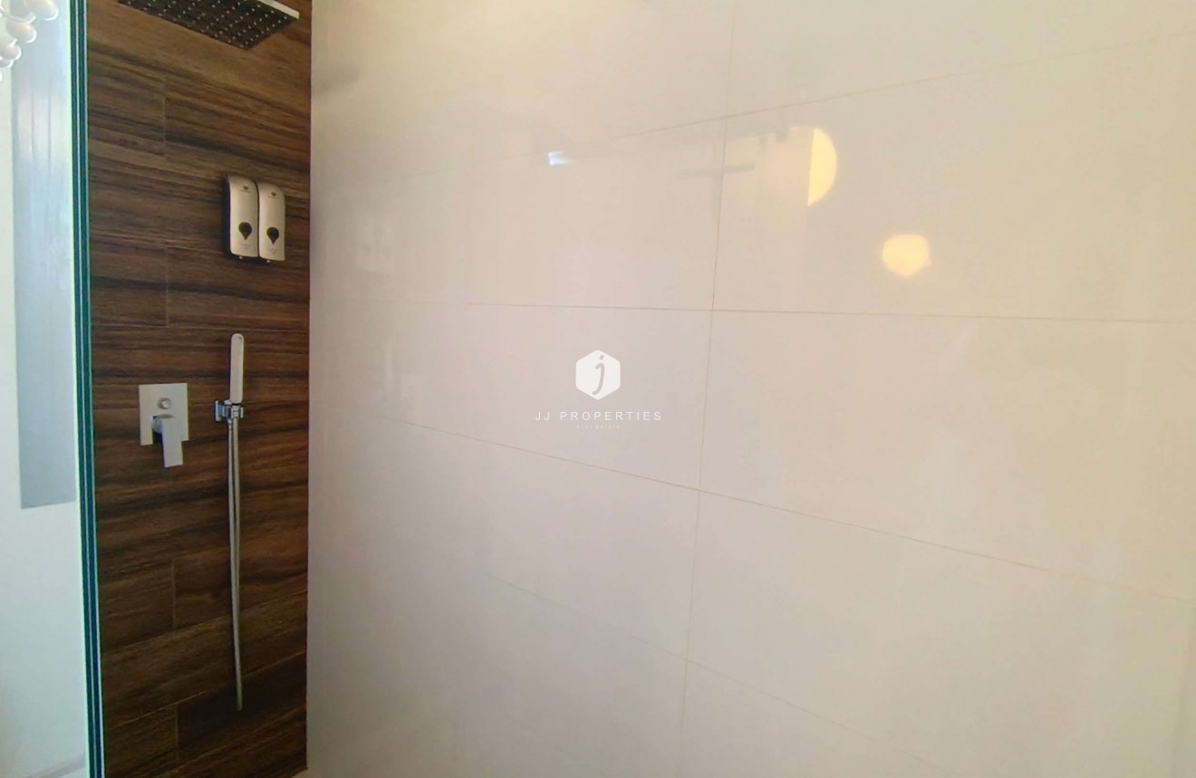 Tweedehands - Appartement / flat -
Algorfa - Inland