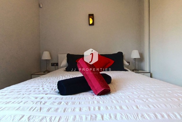 Tweedehands - Appartement / flat -
Algorfa - Inland