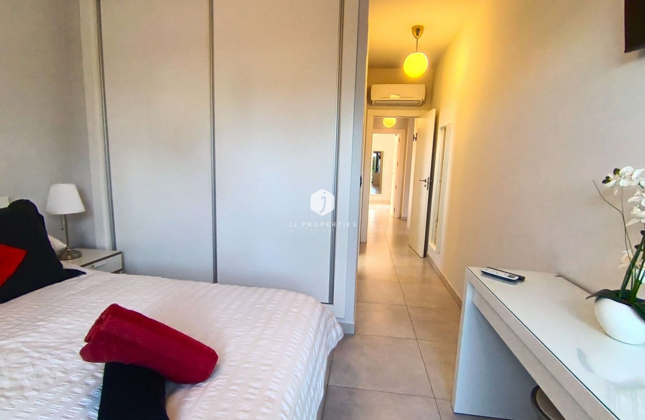 Tweedehands - Appartement / flat -
Algorfa - Inland