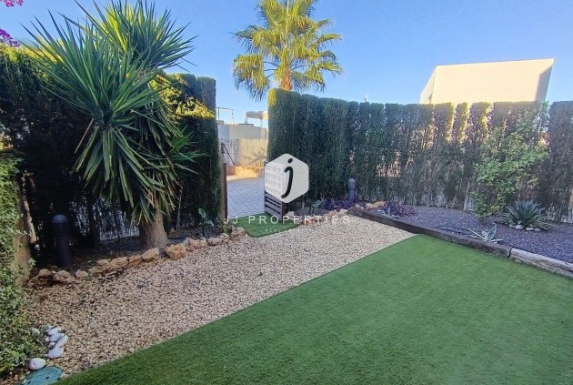 Tweedehands - Appartement / flat -
Algorfa - Inland