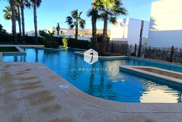 Tweedehands - Appartement / flat -
Algorfa - Inland