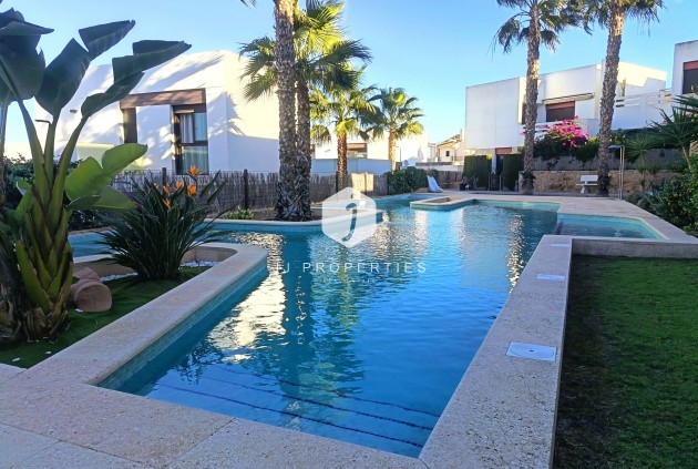 Tweedehands - Appartement / flat -
Algorfa - Inland