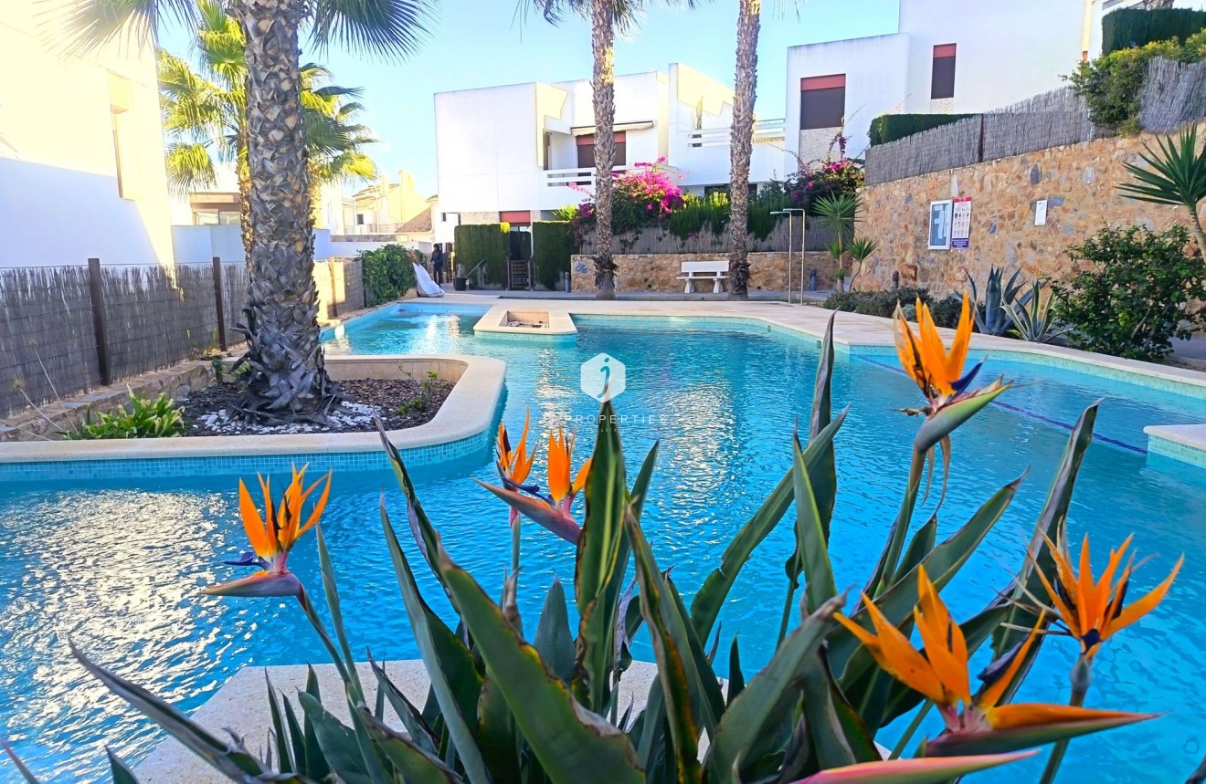 Tweedehands - Appartement / flat -
Algorfa - Inland