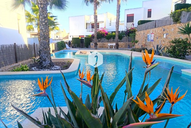 Tweedehands - Appartement / flat -
Algorfa - Inland