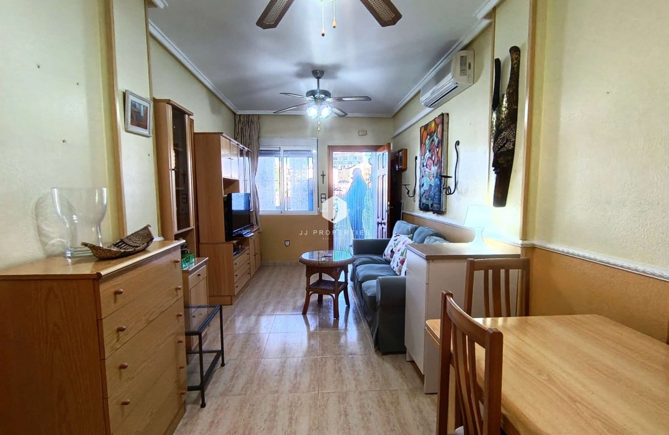 Segunda mano - Apartamento / piso -
Torrevieja - Costa Blanca