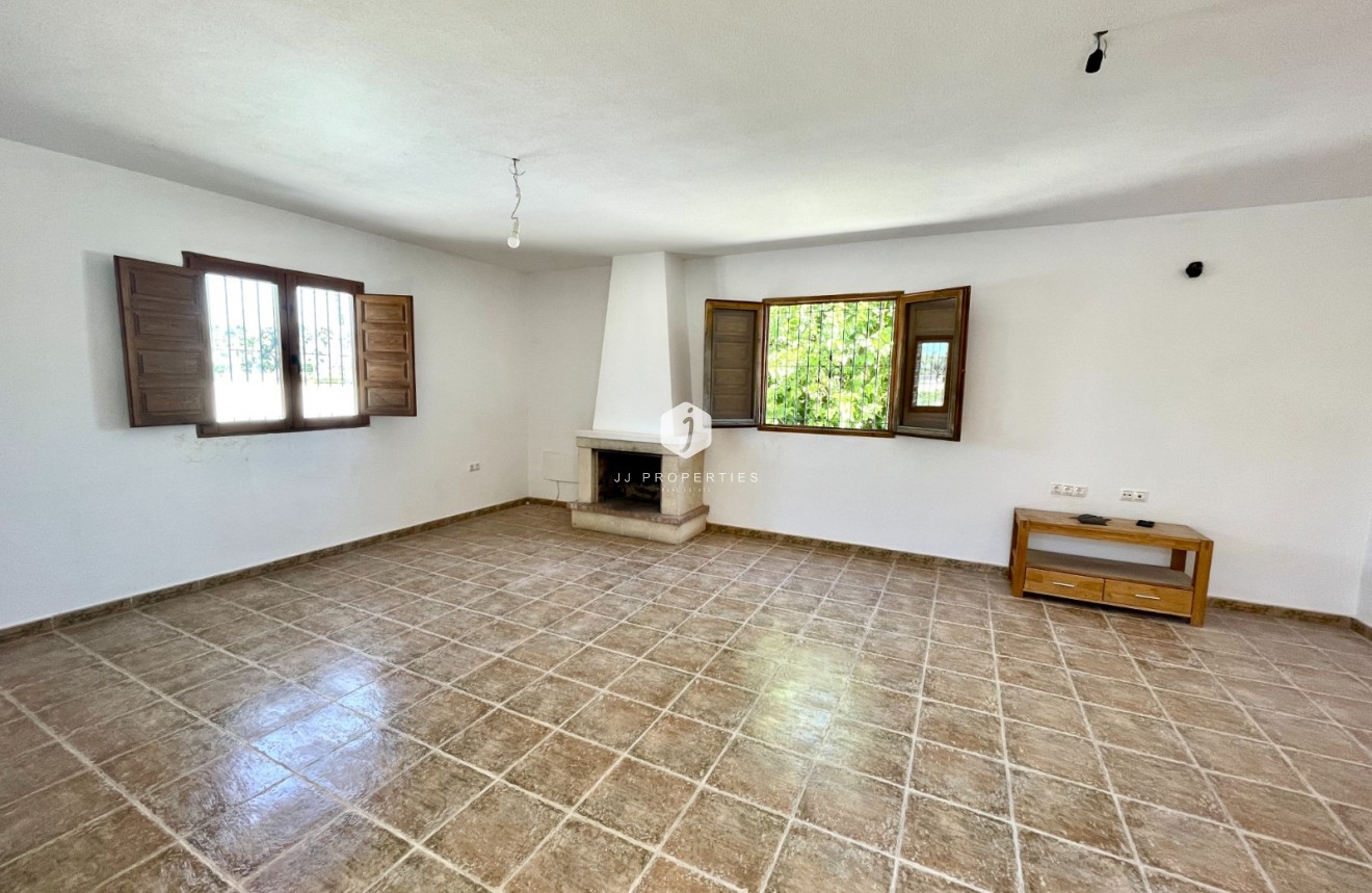 Resale - Villa -
Catral - Costa Blanca