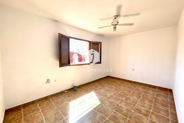 Resale - Villa -
Catral - Costa Blanca