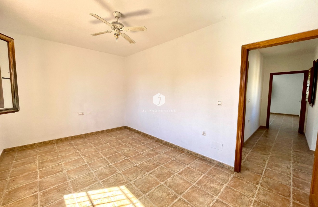 Resale - Villa -
Catral - Costa Blanca