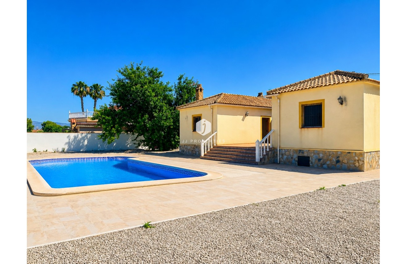 Resale - Villa -
Catral - Costa Blanca