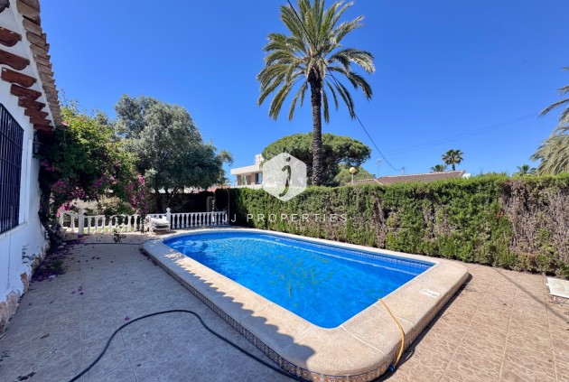 Resale - Villa -
Orihuela Costa - Costa Blanca