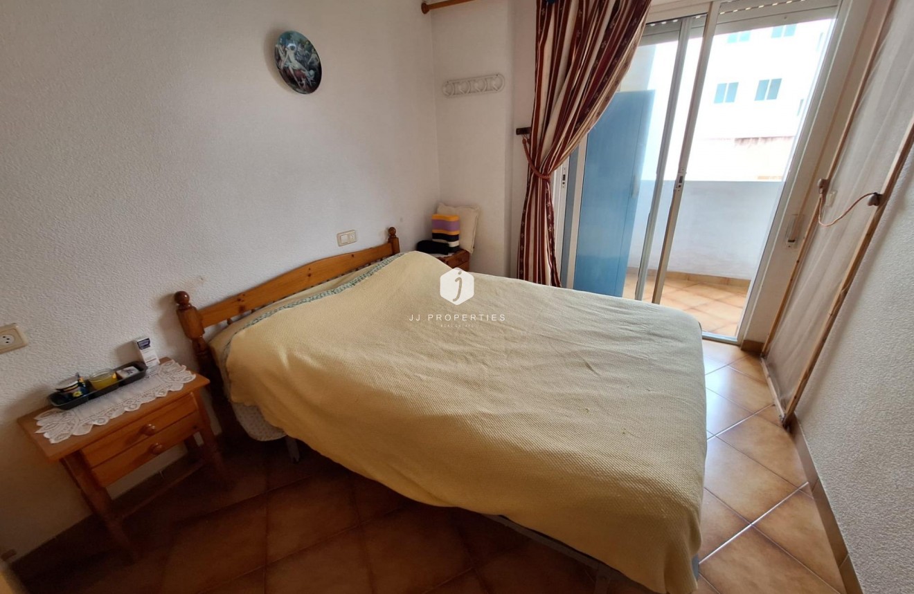 Z drugiej ręki - Mieszkanie w bloku -
Torrevieja - Playa de los Locos